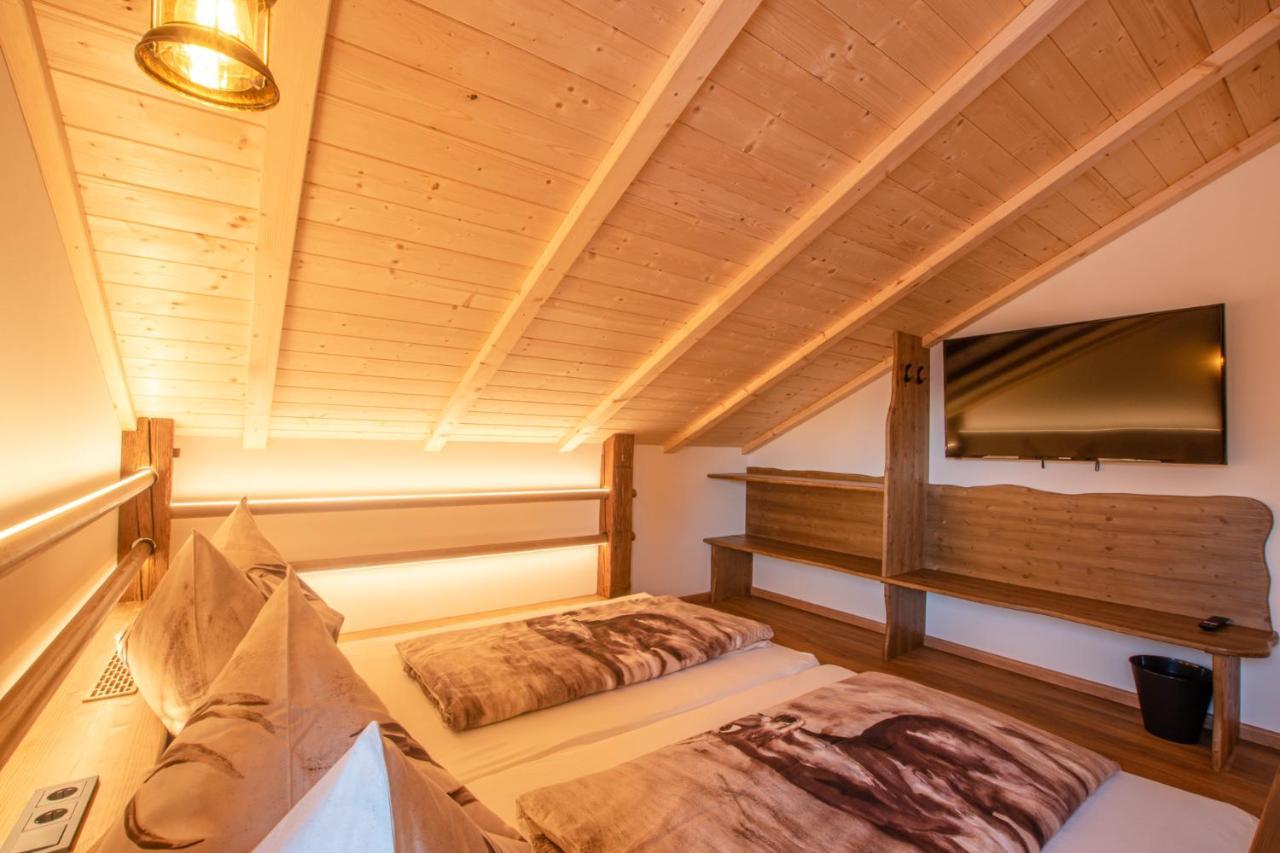 שלניצן Chalets Und Apartments Hauserhof Nassfeld מראה חיצוני תמונה