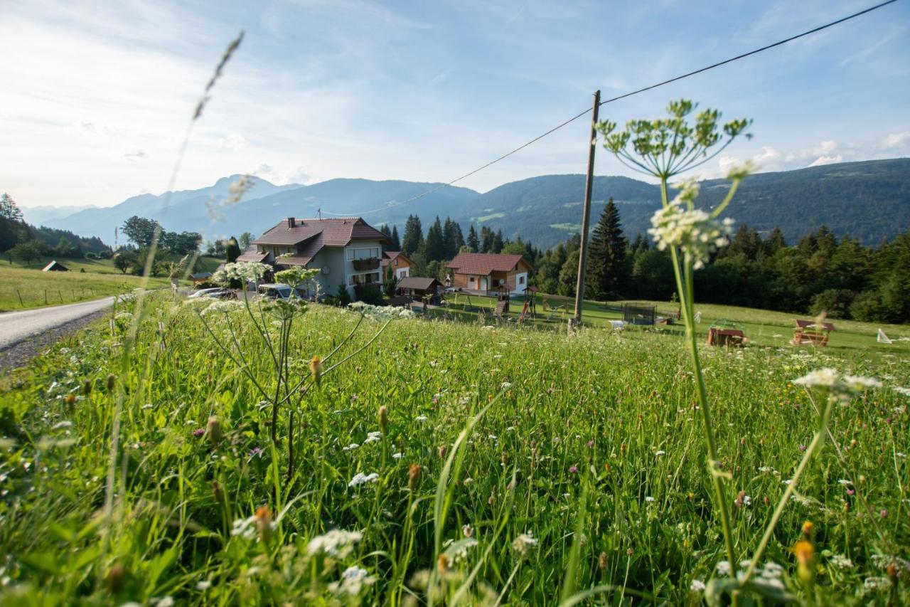שלניצן Chalets Und Apartments Hauserhof Nassfeld מראה חיצוני תמונה